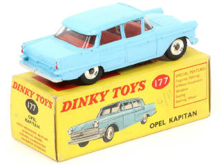 Lot 165 - DINKY TOYS (GB) (1)