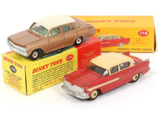 Lot 225 - DINKY TOYS (GB) (2)