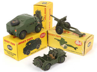 Lot 235 - DINKY TOYS (GB) (3)
