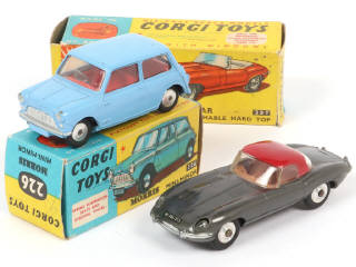 Lot 114 - CORGI TOYS (GB) (2)