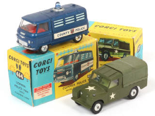 Lot 117 - CORGI TOYS (GB) (2)