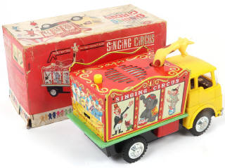 Lot 74 - TOMY (JAPON) (1)