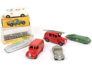 Lot 239 - DINKY TOYS (GB) (6)