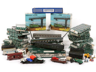 Lot 10 - HORNBY 'HO' (50)