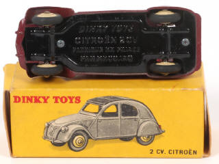 Lot 370 - DINKY TOYS (FRANCE) (1)