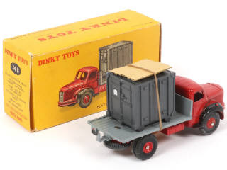 Lot 475 - DINKY TOYS (FRANCE) (1)