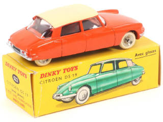Lot 392 - DINKY TOYS (FRANCE) (1)