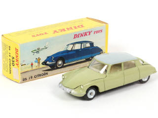 Lot 394 - DINKY TOYS (FRANCE) (1)