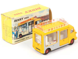 Lot 469 - DINKY TOYS (FRANCE) (1)