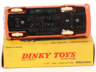 Lot 427 - DINKY TOYS (FRANCE) (1)
