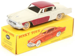 Lot 382 - DINKY TOYS (FRANCE) (1)