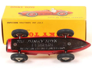 Lot 348 - DINKY TOYS (FRANCE) (1)