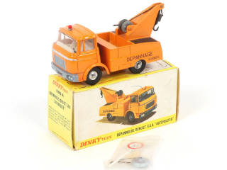 Lot 482 - DINKY TOYS (FRANCE) (1)