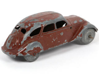 Lot 323 - DINKY TOYS (FRANCE) (1)