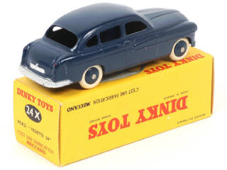 Lot 380 - DINKY TOYS (FRANCE) (1)