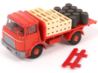 Lot 479 - DINKY TOYS (FRANCE) (1)