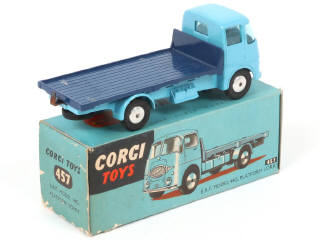 Lot 133 - CORGI TOYS (GB) (1)