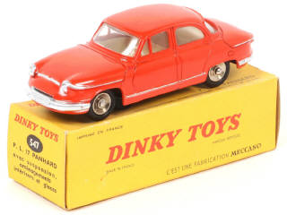 Lot 438 - DINKY TOYS (FRANCE) (1)