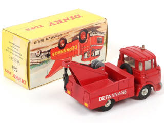 Lot 481 - DINKY TOYS (FRANCE) (1)