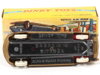 Lot 396 - DINKY TOYS (FRANCE) (1)