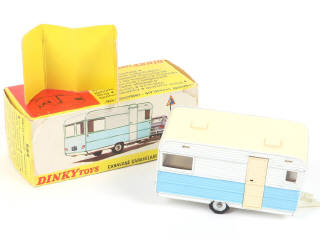 Lot 407 - DINKY TOYS (FRANCE) (1)