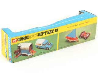 Lot 162 - CORGI TOYS (GB) (1)