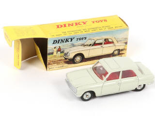 Lot 386 - DINKY TOYS (FRANCE) (1)