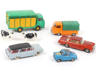 Lot 426 - DINKY TOYS (FRANCE) (5)