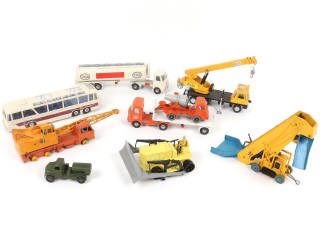 Lot 364 - DINKY TOYS (GB) (9)