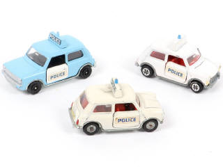 Lot 361 - DINKY TOYS (GB) (3)