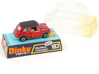 Lot 351 - DINKY TOYS (GB) (1)