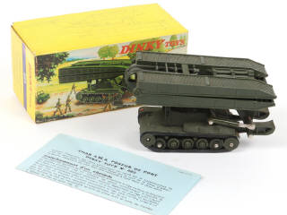 Lot 406 - DINKY TOYS (FRANCE) (1)