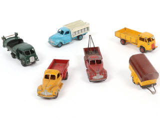 Lot 374 - DINKY TOYS (FRANCE) (6)