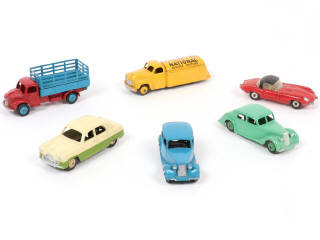 Lot 347 - DINKY TOYS (GB) (6)