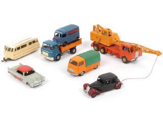 Lot 377 - DINKY TOYS (FRANCE) (7)