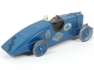 Lot 127 - DIVERS (1)