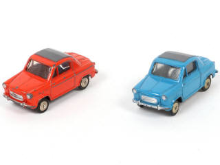 Lot 366 - DINKY TOYS (FRANCE) (2)