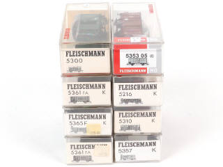 Lot 33 - FLEISCHMANN 'HO' (ALLEMAGNE) (8)