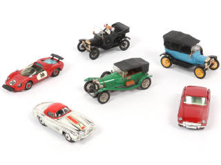 Lot 220 - CORGI TOYS (GB) (6)