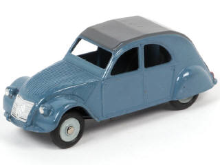 Lot 358 - DINKY TOYS (FRANCE) (1)