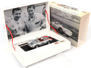 Lot 106 - REVELL (ALLEMAGNE) (1)