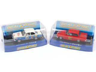 Lot 105 - SCALEXTRIC (GB) (2)
