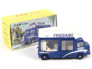 Lot 360 - DAN-TOYS (FRANCE) (1)