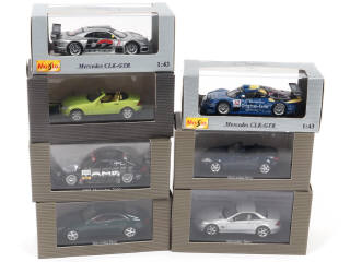 Lot 157 - DIVERS (7)