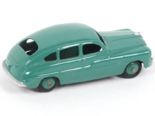 Lot 371 - DINKY TOYS (FRANCE) (1)