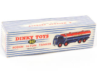 Lot 364 - DINKY TOYS (GB) (1)