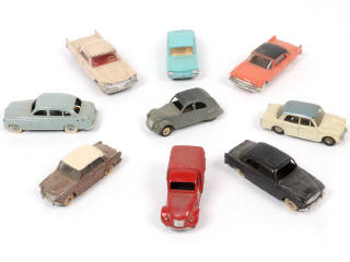 Lot 370 - DINKY TOYS (FRANCE) (9)