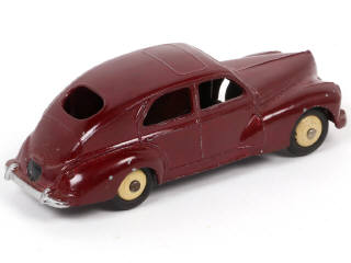 Lot 303 - DINKY TOYS (FRANCE) (1)
