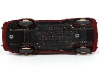 Lot 303 - DINKY TOYS (FRANCE) (1)