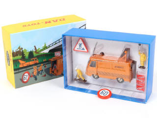 Lot 242 - DAN-TOYS (FRANCE) (1)